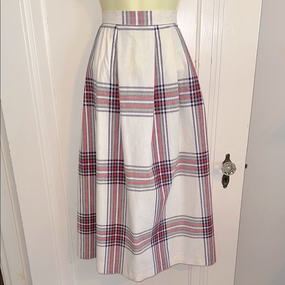 Vintage 70s/80s Counterparts Plaid White, Navy Blue, Red & Tan Plaid‎ Full Skirt